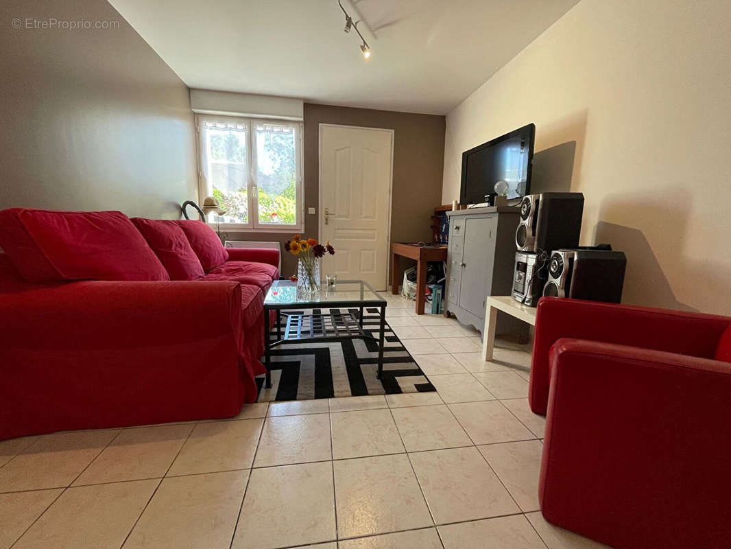 Appartement à NANTEUIL-LES-MEAUX