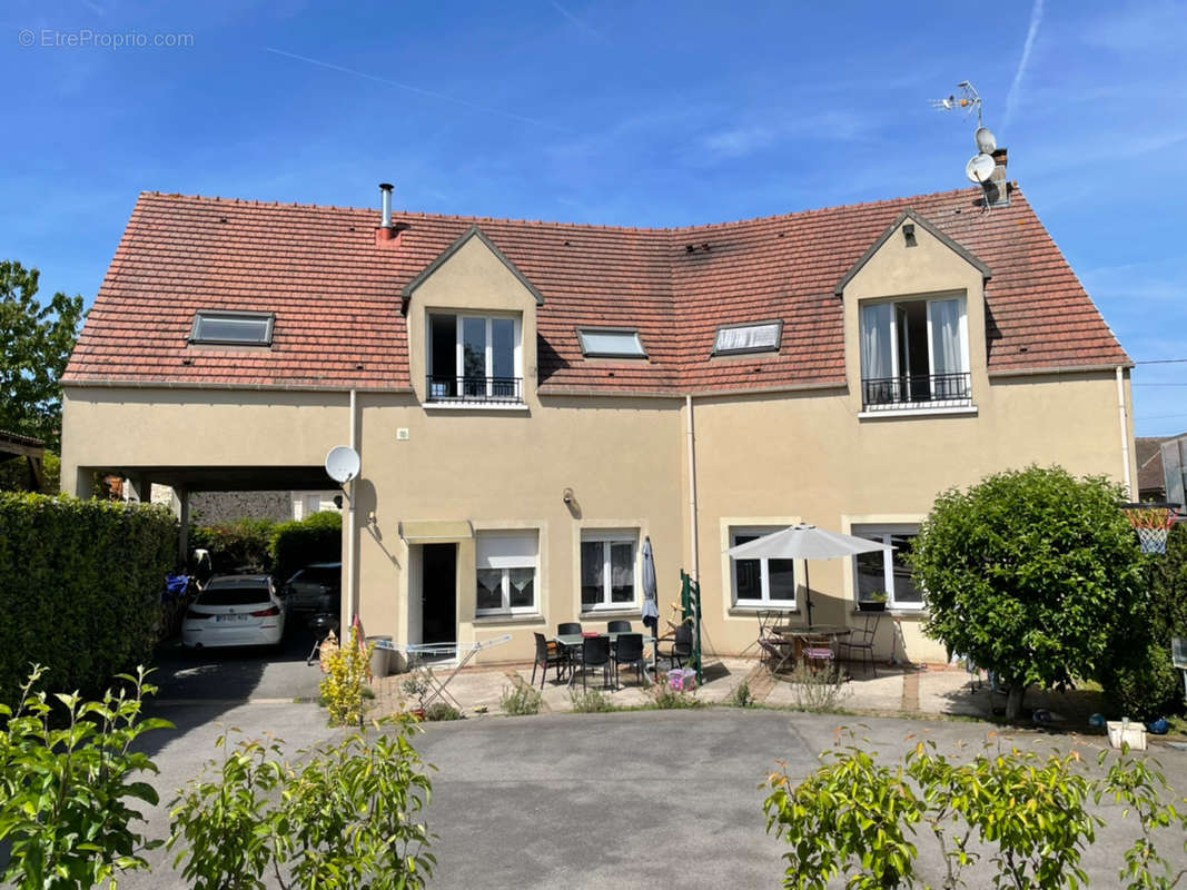 Appartement à NANTEUIL-LES-MEAUX