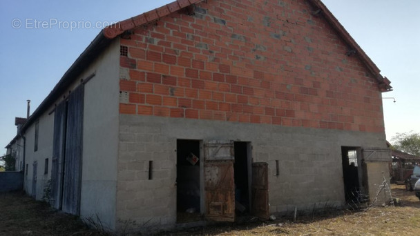 Autre à SAINT-POURCAIN-SUR-SIOULE