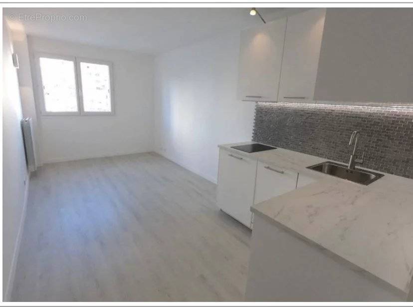 Appartement à LEVALLOIS-PERRET