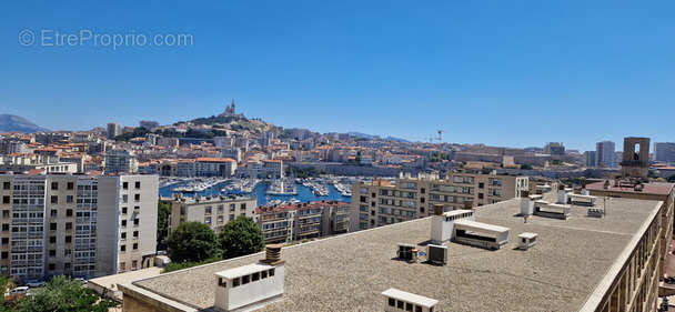 Appartement à MARSEILLE-2E