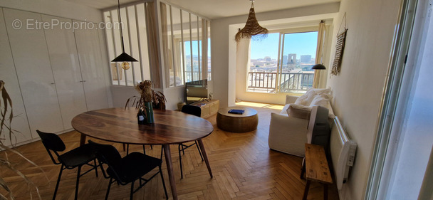 Appartement à MARSEILLE-2E