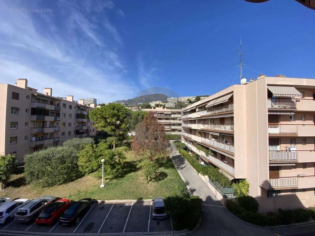 Appartement à ROQUEBRUNE-CAP-MARTIN