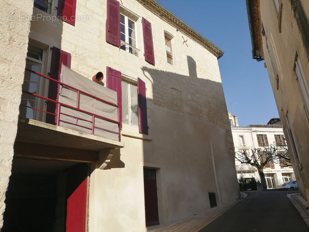 Maison à AUBETERRE-SUR-DRONNE