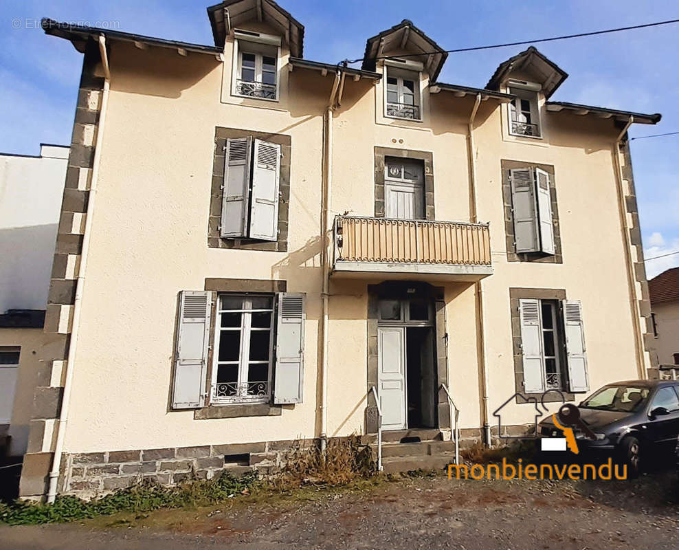 Appartement à AURILLAC