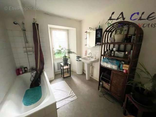 Appartement à COULONGES-SUR-L&#039;AUTIZE