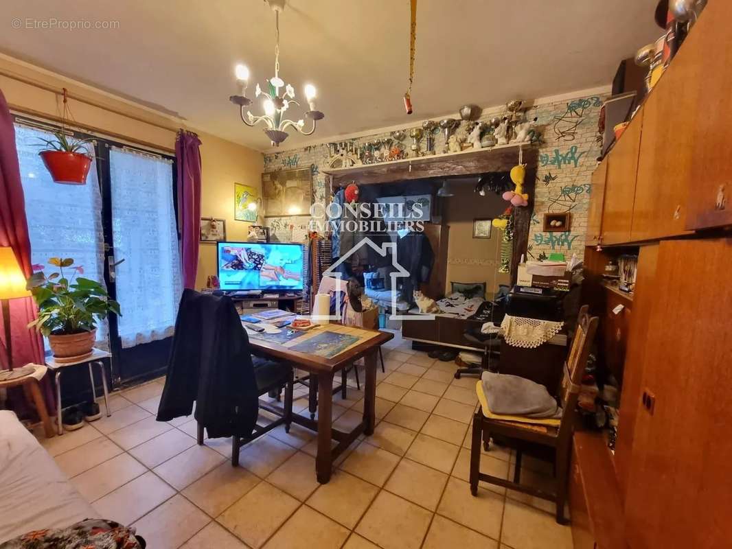 Appartement à VILLENEUVE-SUR-YONNE