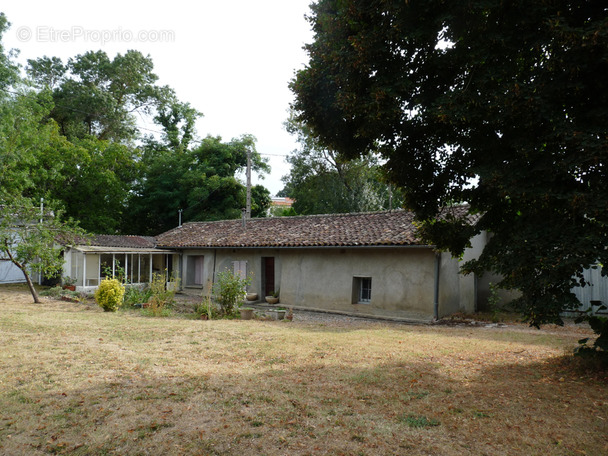 Maison à FRONTON