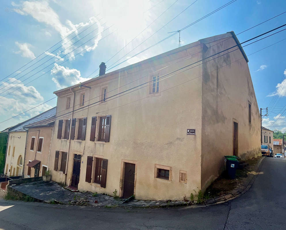 Maison à CONTZ-LES-BAINS