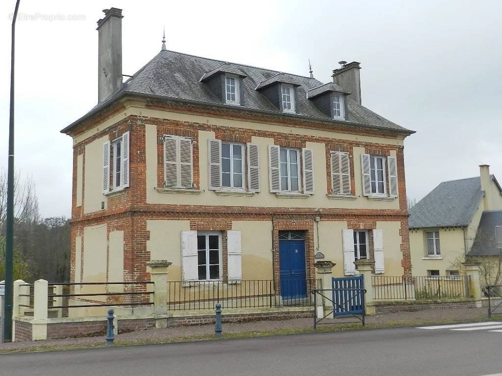 Maison à SAINT-PIERRE-SUR-DIVES