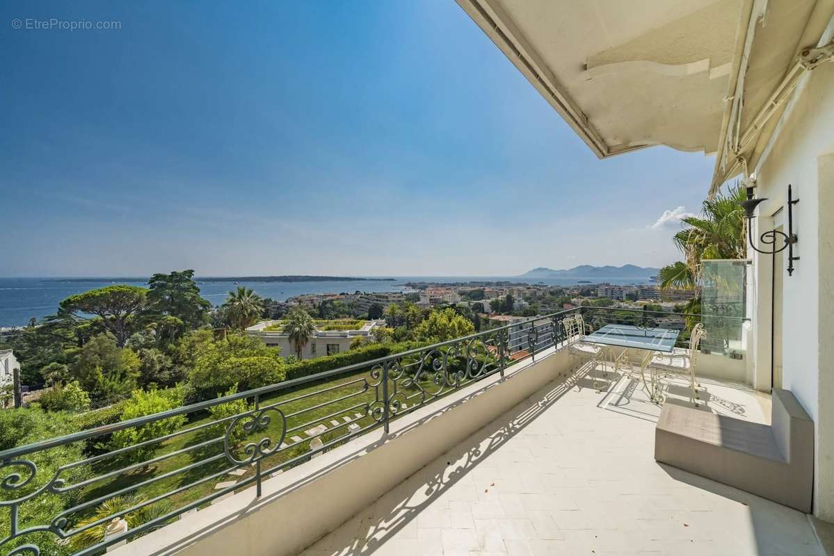 Appartement à CANNES