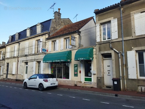 Maison à COGNAC