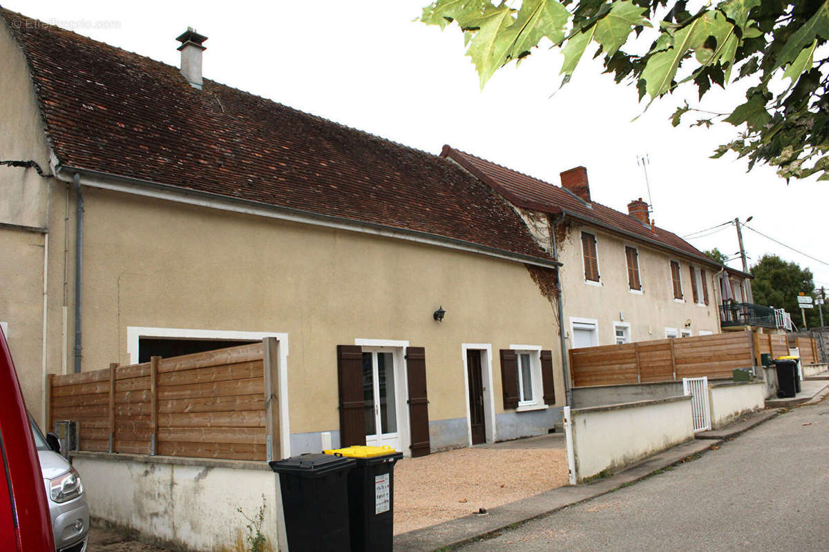 Appartement à VOLESVRES