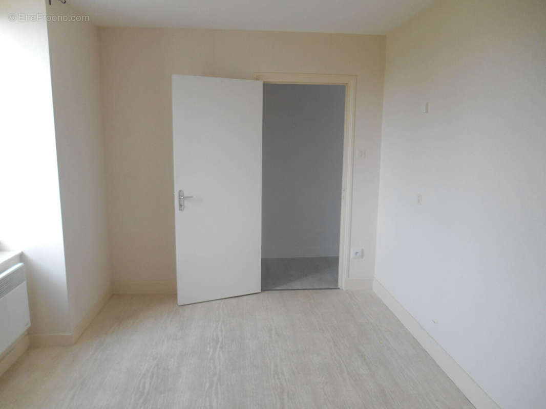 Appartement à VOLESVRES