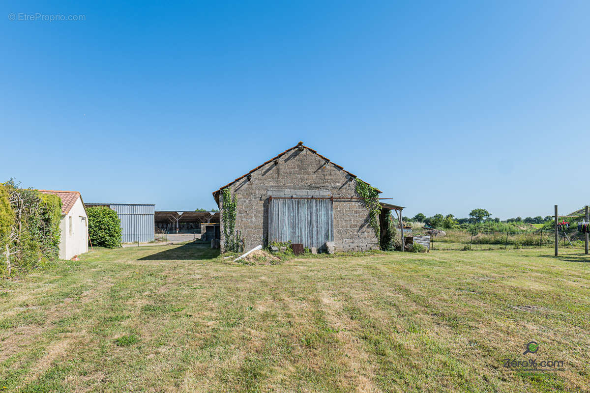 Maison à TALMONT-SAINT-HILAIRE