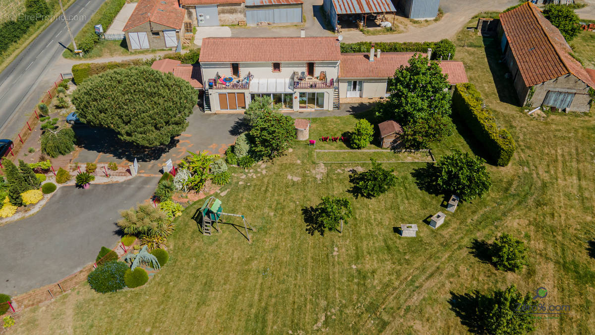 Maison à TALMONT-SAINT-HILAIRE