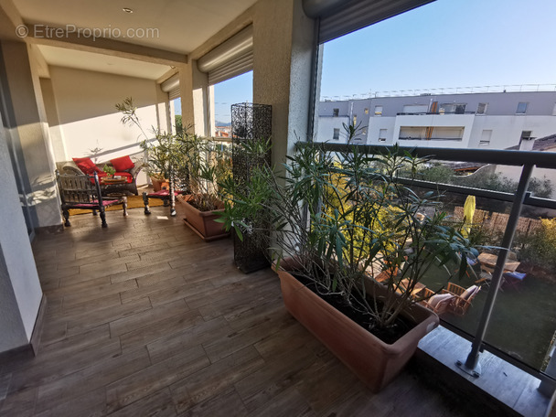 Appartement à MARSEILLE-8E