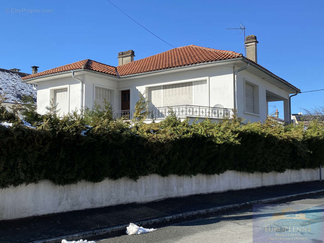 Maison à LOURDES