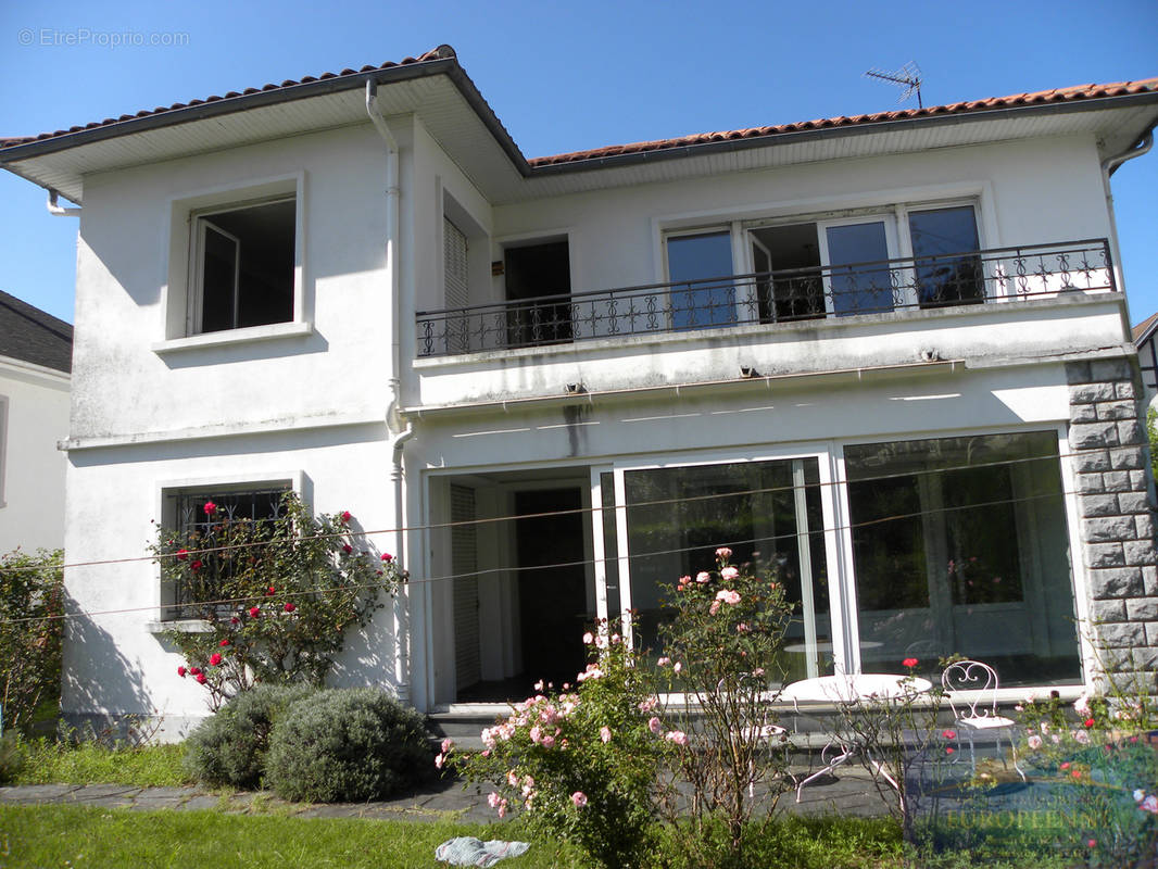 Maison à LOURDES