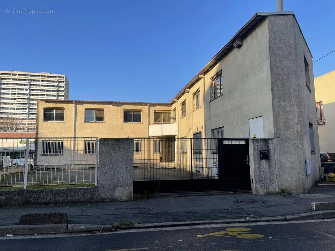 Appartement à IVRY-SUR-SEINE