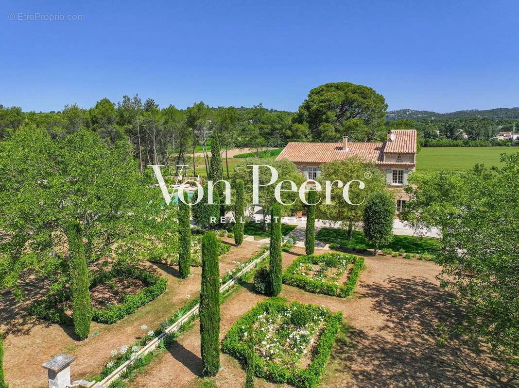 Maison à SAINT-REMY-DE-PROVENCE