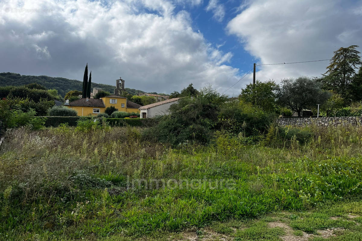 Terrain à CAZILHAC