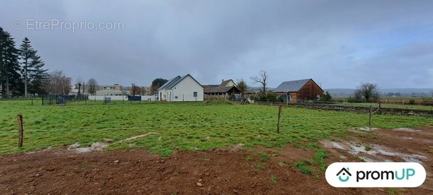 Terrain à AZEREIX