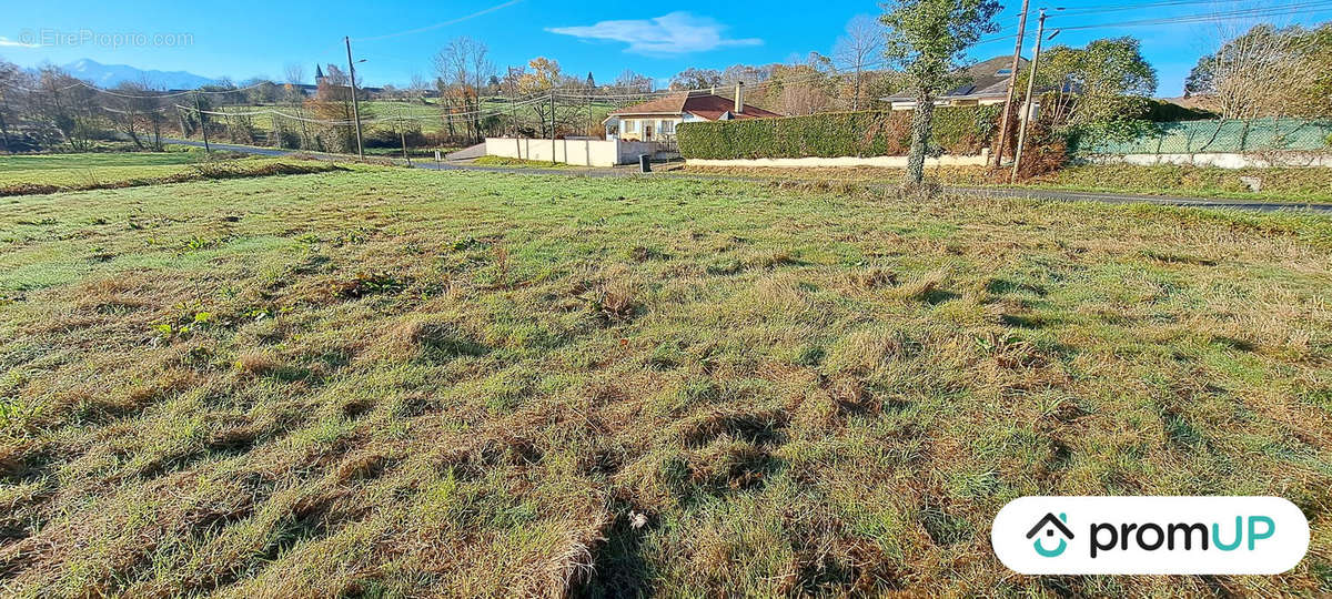 Terrain à SOUYEAUX