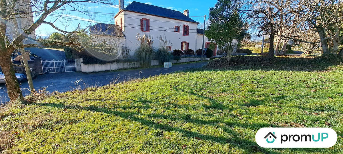 Terrain à SOUYEAUX