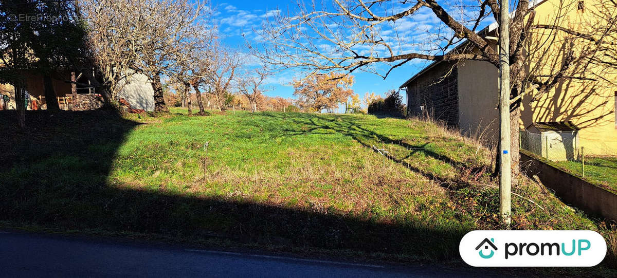 Terrain à SOUYEAUX