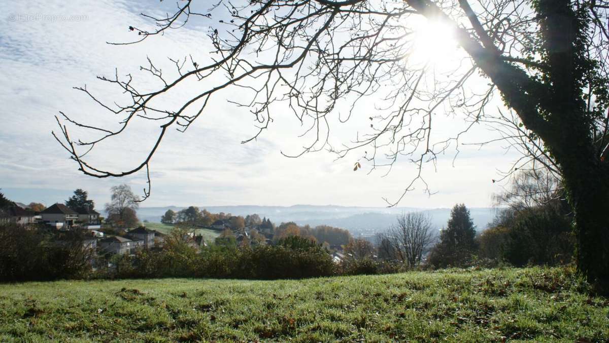 Terrain à BRIVE-LA-GAILLARDE