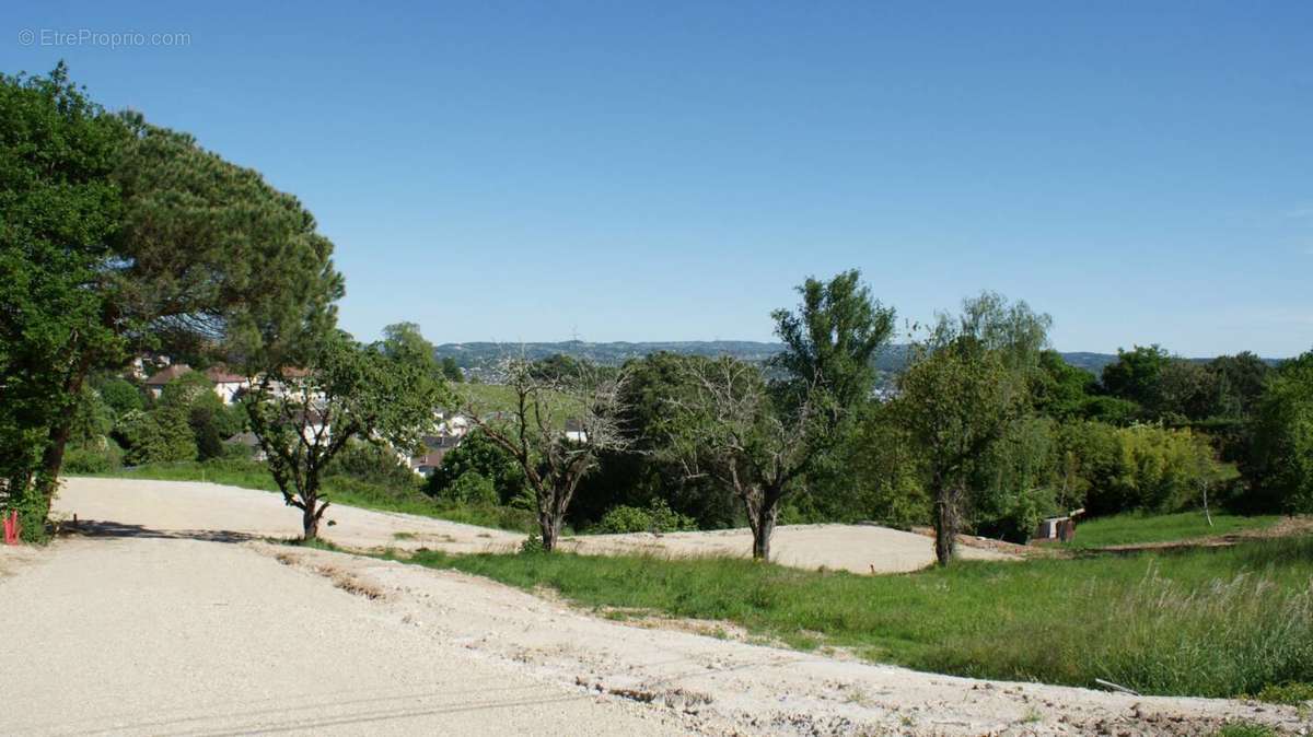 Terrain à BRIVE-LA-GAILLARDE