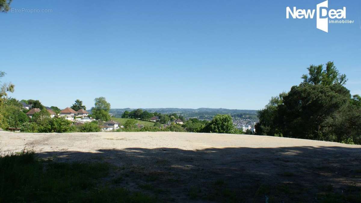 Terrain à BRIVE-LA-GAILLARDE