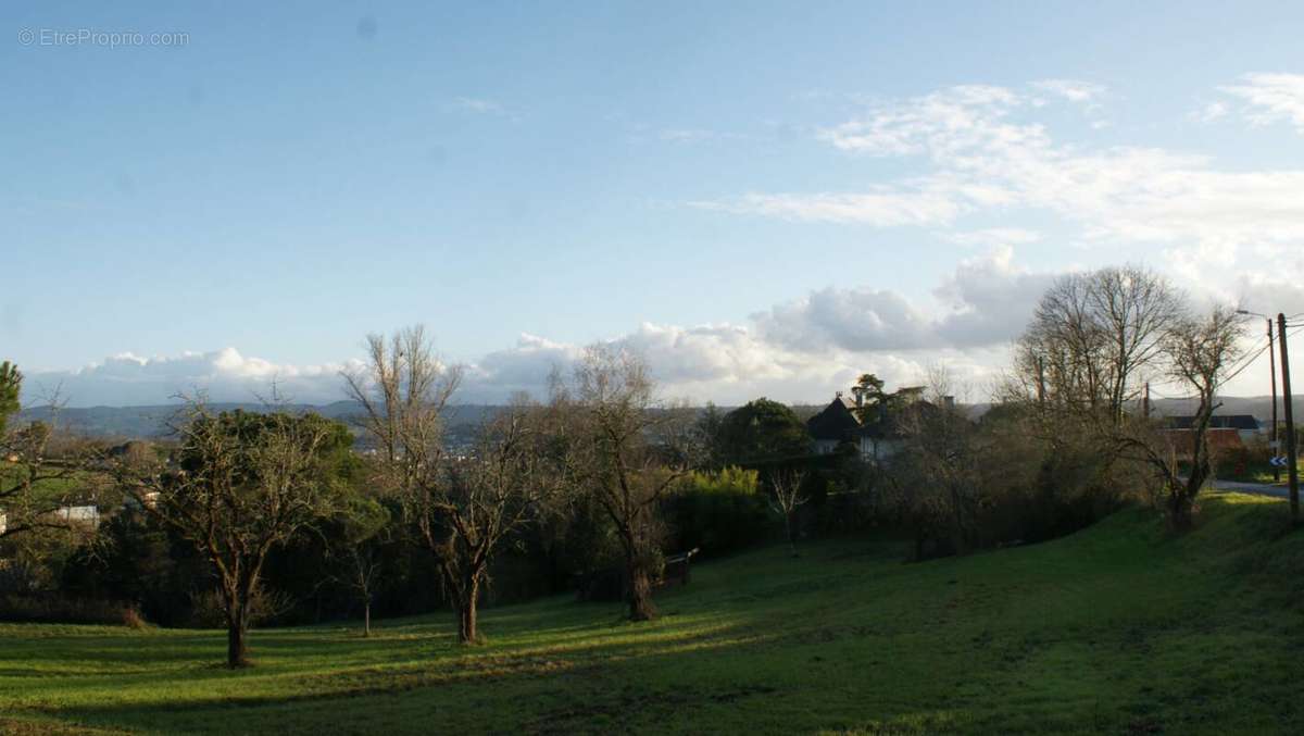 Terrain à BRIVE-LA-GAILLARDE