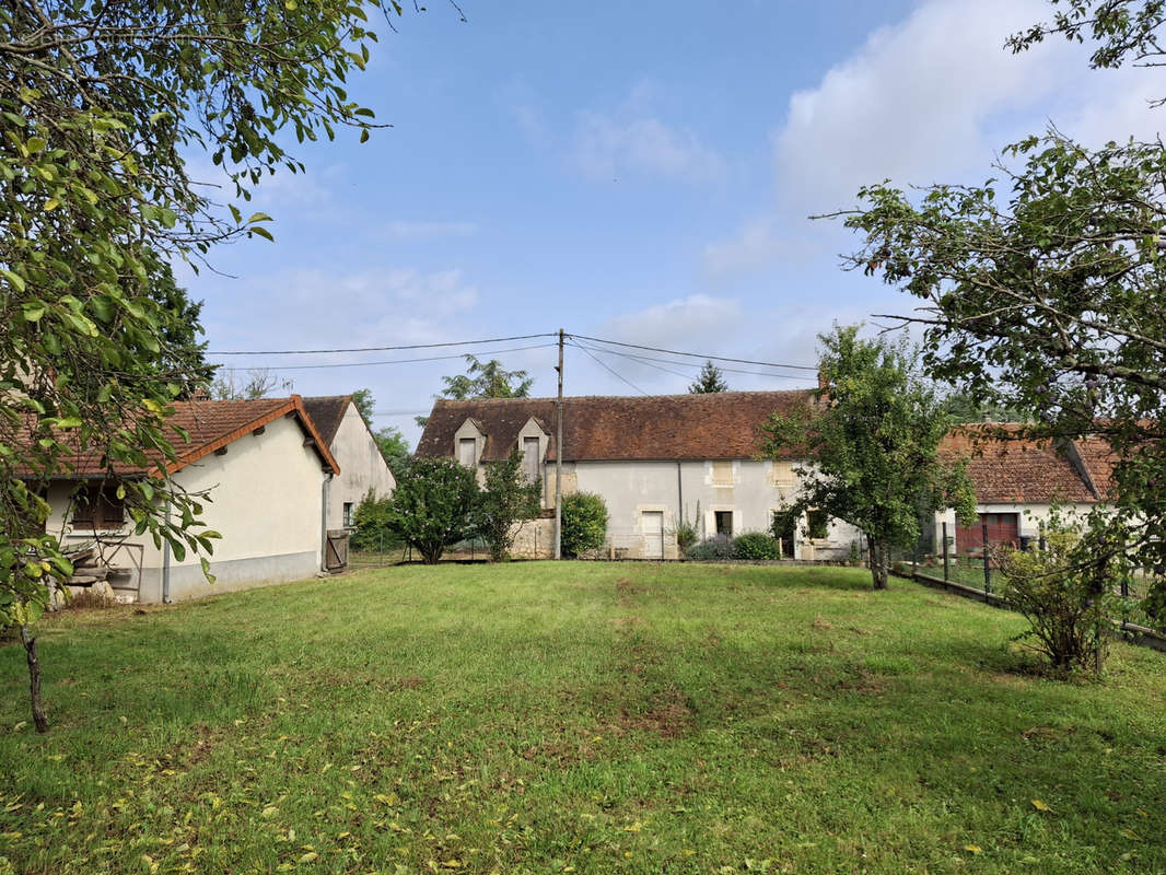 Maison à VARENNES-LES-NARCY