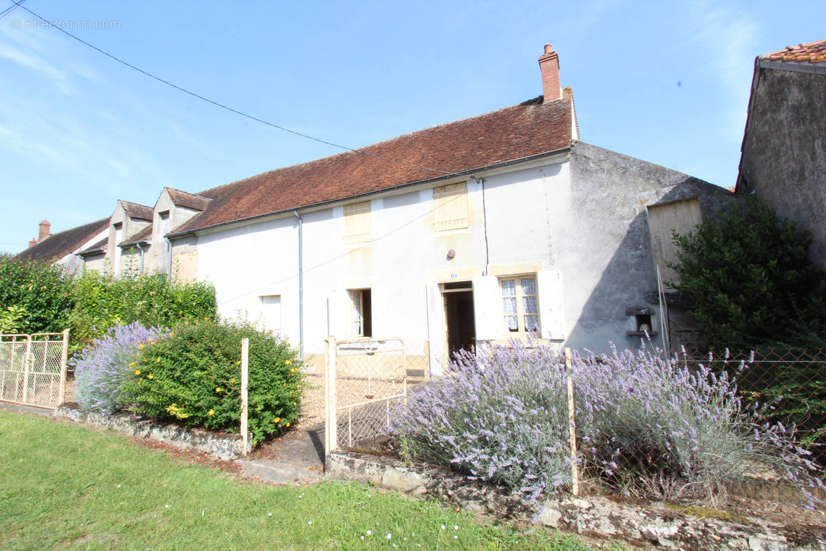 Maison à VARENNES-LES-NARCY