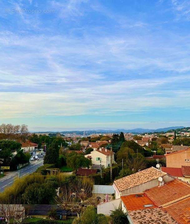 Appartement à SIX-FOURS-LES-PLAGES