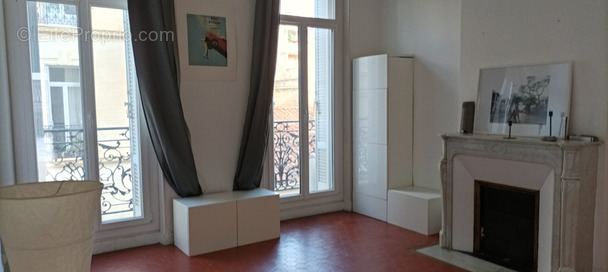 Appartement à MARSEILLE-1E