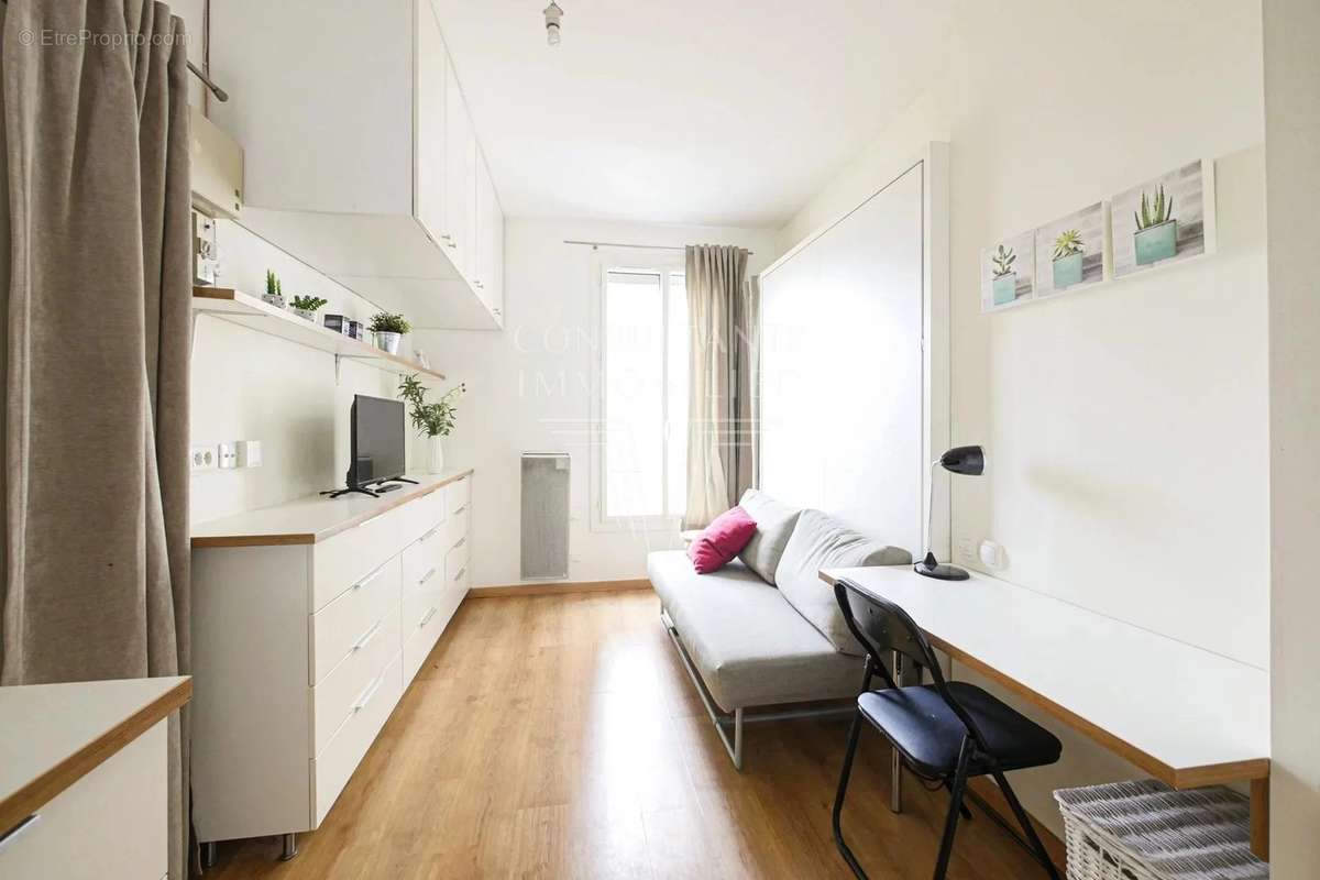 Appartement à NEUILLY-SUR-SEINE