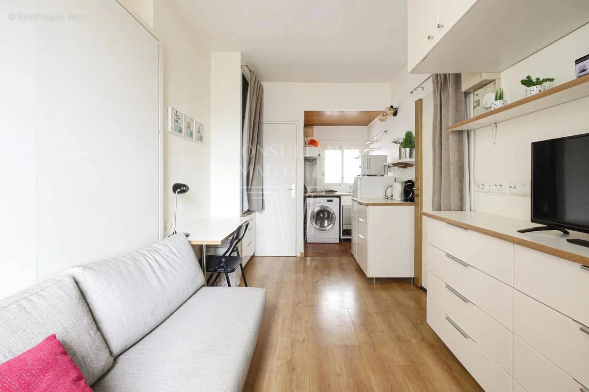 Appartement à NEUILLY-SUR-SEINE