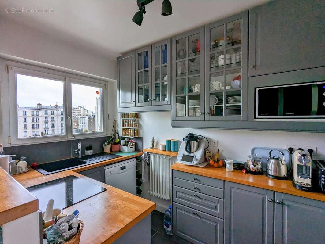 Appartement à PARIS-20E