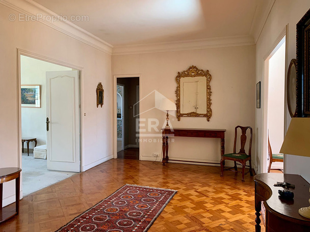 Appartement à MARSEILLE-6E