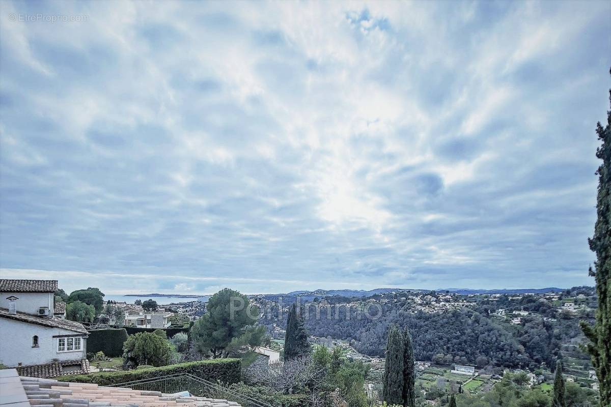 Maison à CAGNES-SUR-MER