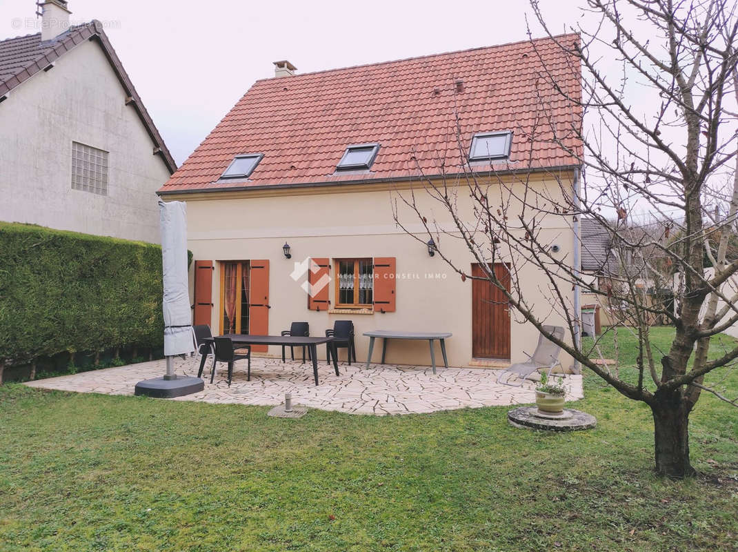 Maison à VIGNEUX-SUR-SEINE