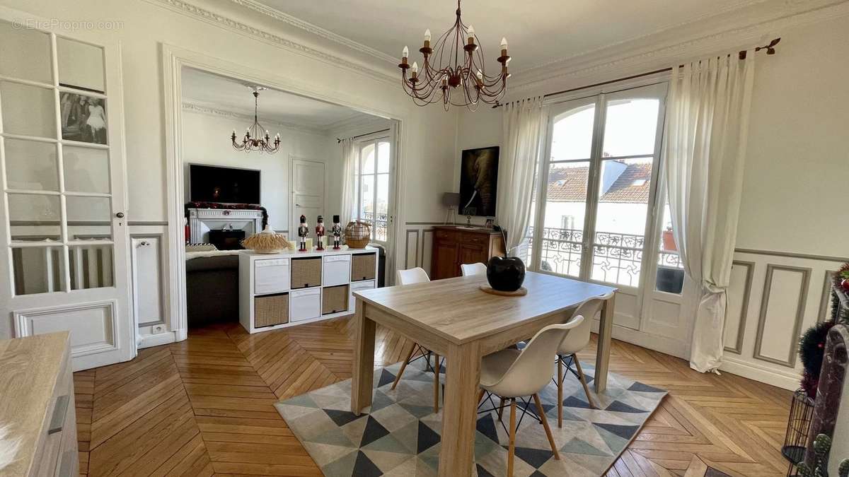 Appartement à LE RAINCY