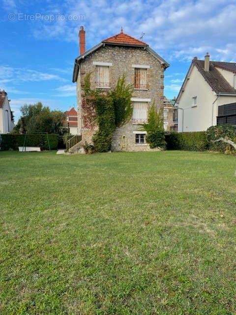 Maison à RAMBOUILLET