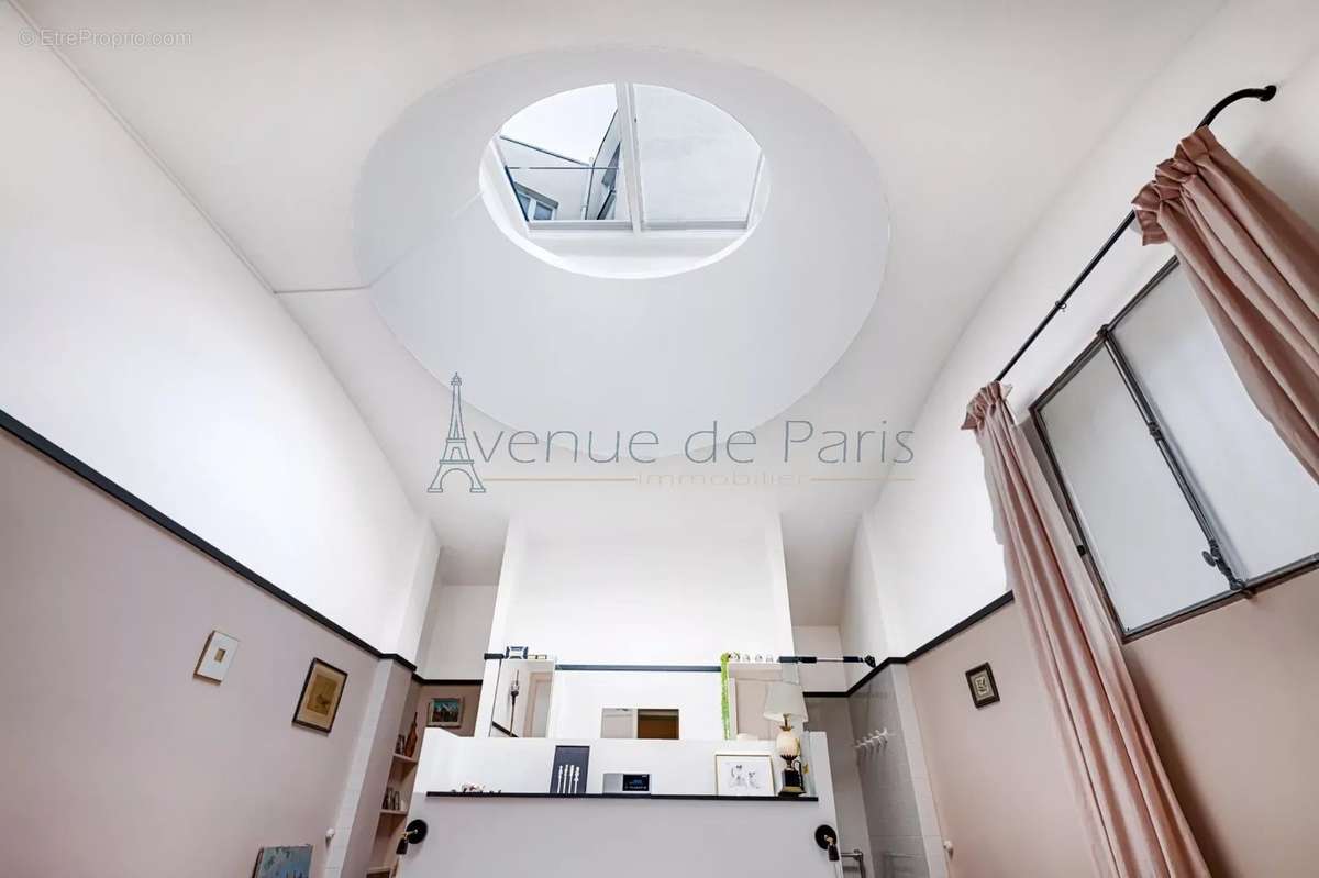 Appartement à PARIS-10E