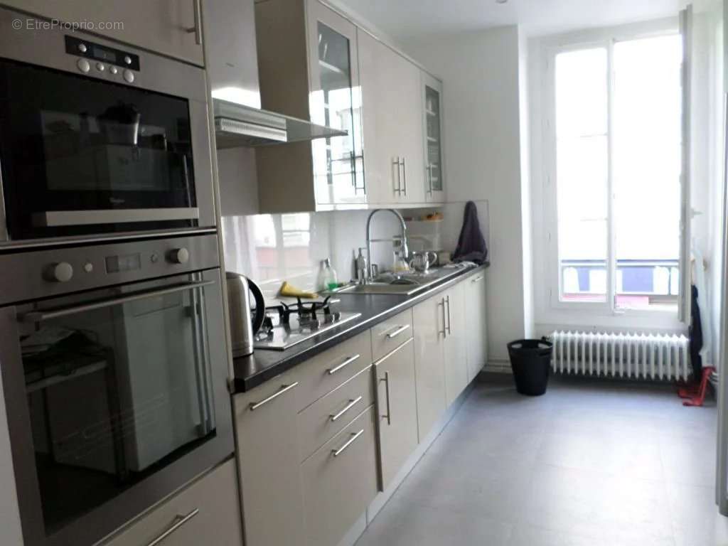 Appartement à PARIS-11E