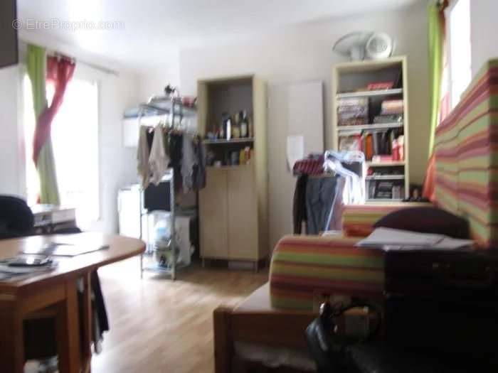 Appartement à PARIS-3E