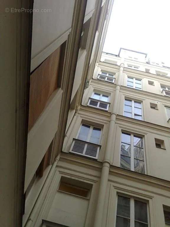 Appartement à PARIS-10E